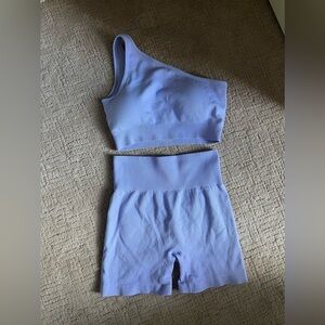 Medium lilac workout set. Padded sports bra and lined bikers.